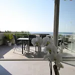 La Voile Blanche 1 شقة فرونتينيان