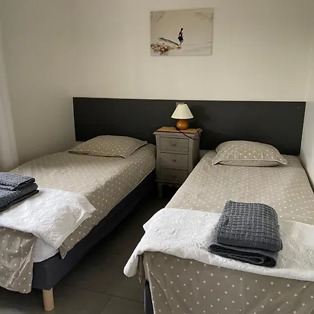 La Voile Blanche 1 * Frontignan